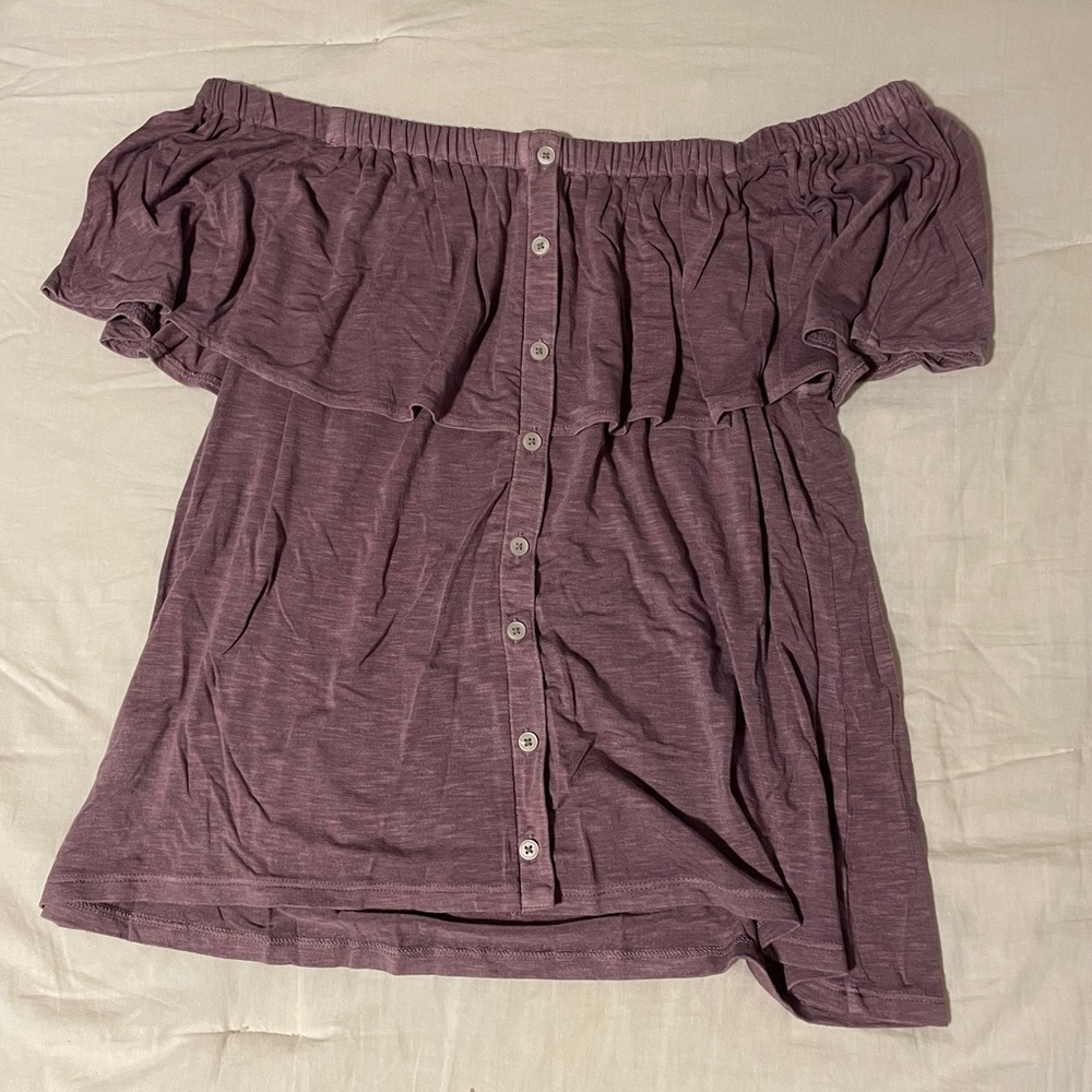 American Eagle off the shoulder top